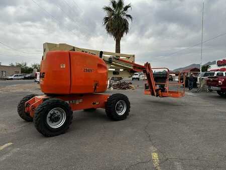 Plataforma Articulada 2010  JLG 450AJ (2)