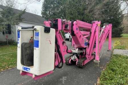 Articulating boom lift 2017  Easy Lift 70-36AJ (1)