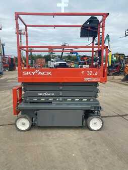 Plataforma remolcable 2021  Skyjack SJ3219 (1)