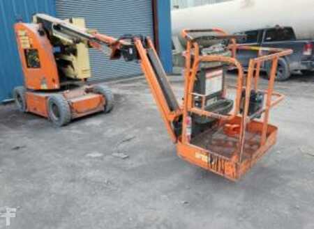 Plataforma Articulada 2015  JLG E300AJP (1)