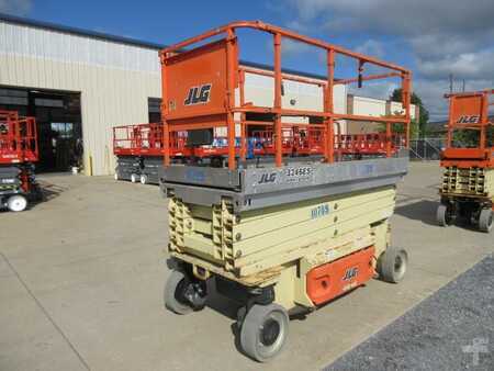 Plataforma remolcable 2015  JLG 3246ES (1)