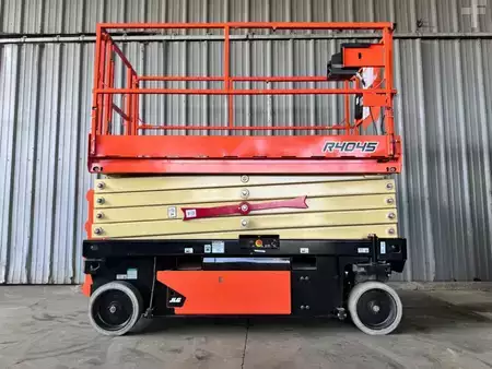 Towable Lift 2021  JLG R4045 (1)