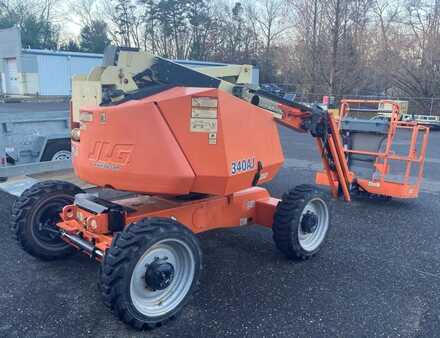 Articulating boom lift 2017  JLG 340AJ (1)