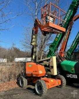 Articulating boom lift 2015  JLG 340AJ (1)