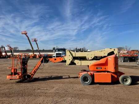 Articulating boom lift 2017  JLG E400AJPN (1)