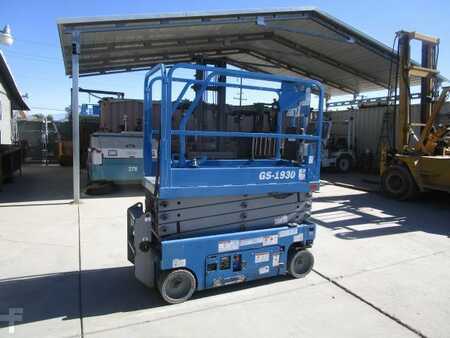 Towable Lift 2017  Genie GS-1930 (1)