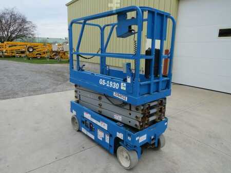 Towable Lift 2017  Genie GS-1930 (1)