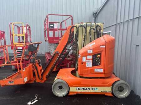 Telescopic boom lift 2017  JLG 32E (1)