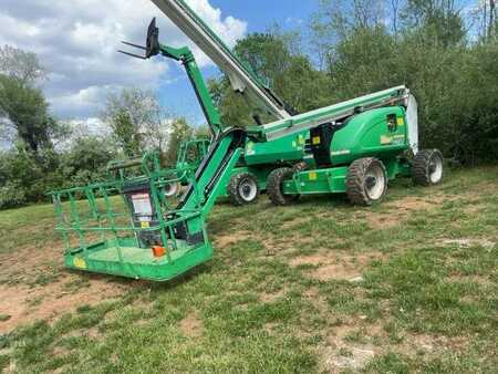 Articulating boom lift 2016  JLG 600AJ (1)