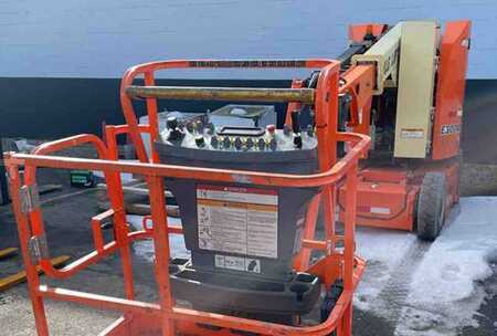 Articulating boom lift 2018  JLG E300AJP (1)