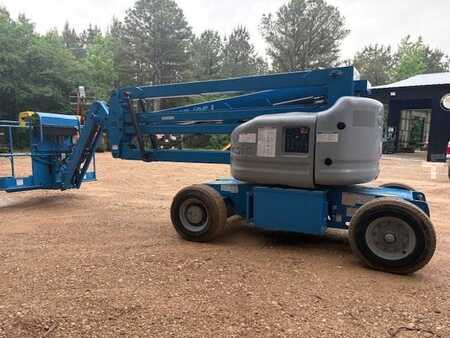 Articulating boom lift 2017  Genie Z-45/25J DC (1)