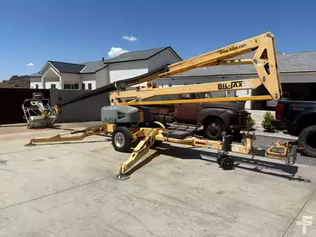 Towable Lift 2006  Haulotte 5533A (1)