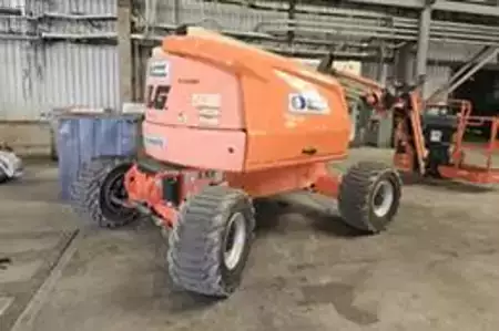 Plataforma Articulada 2016  JLG 450AJ (2)