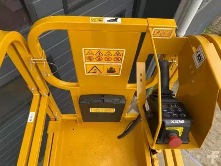 Andet 2024  XCMG XG1008AC (5)