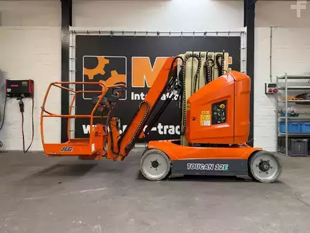 Ostatní 2014  JLG Toucan 12E (2)