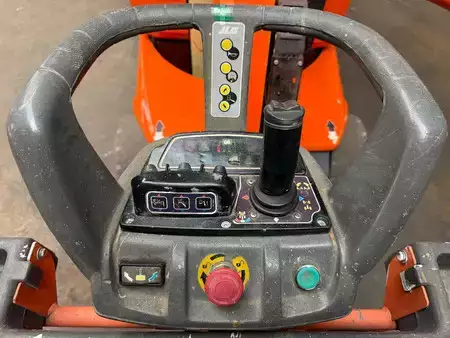 Ostatní 2014  JLG Toucan 12E (5)