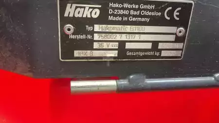 Stroj na drhnutí a vysávání - Hako B1100 (4)