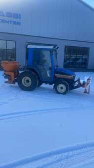 Ùttakaritó gép 1993  ISEKI 3030a 27hp. (1)