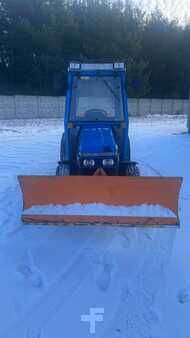 Ùttakaritó gép 1993  ISEKI 3030a 27hp. (2)