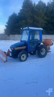 Ùttakaritó gép 1993  ISEKI 3030a 27hp. (3)