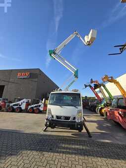 Mobiilinostimet 2021  Nissan NT400 (7)