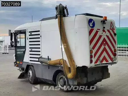 Balayeuse 2008  Ravo 540 (5)
