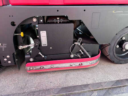 Aufsitz-Kehrmaschine 2010  Factory Cat GTX 24 -C (8)