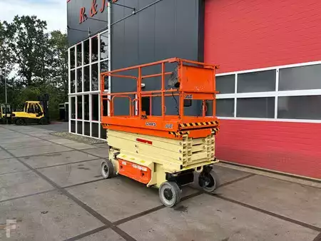 Scissor lift 2019  JLG 3246 ES (2)