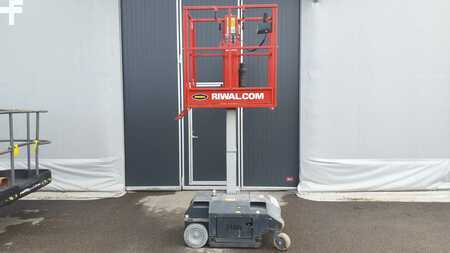 Vertical mast lift 2014 Bravi  (10)