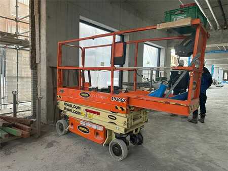 Scissor lift 2019  JLG 1930ES (1)