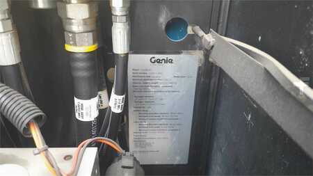 Piattaforme aeree a pantografo 2014  Genie GS3369RT (2)
