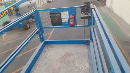 Piattaforme aeree a pantografo 2014  Genie GS3369RT (9)