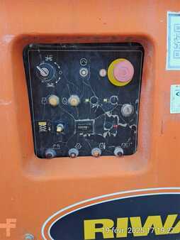 Scissor lift 2008  JLG 3394RT (5)