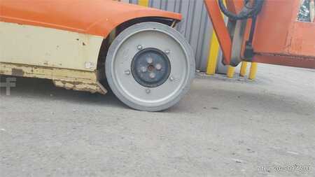 Sonstige 2011  JLG T10E (7)