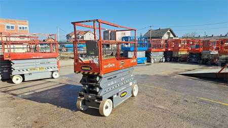 Scissors Lifts 2017  SkyJack SJIII3226 (1)