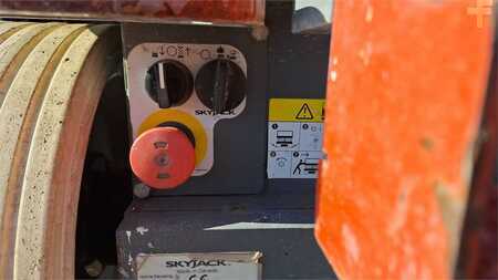 Scissors Lifts 2017  SkyJack SJIII3226 (6)