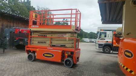 Pracovní plošina s nůžkovým zdvihem 2017  Holland-Lift HL-190E12 (1)