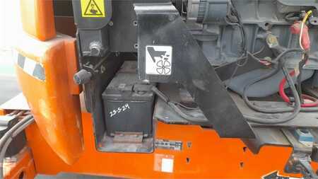 Piattaforme aeree articolate 2013  JLG 450AJSII (8)