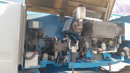 Piattaforme aeree articolate 2013  Genie Z135/70 (10)