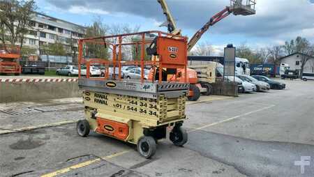 Scherenarbeitsbühne 2012  JLG 3246ES (1)