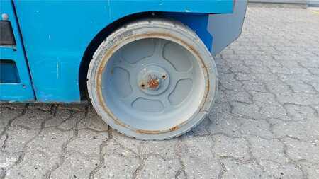 Podnośnik nożycowy 2016  Genie GS2046 (15)