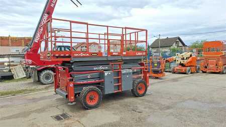 Plataforma Tijera 2018  SkyJack 8841RT (1)