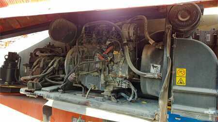 Teleskooppipuominostimet 2008  JLG 1200SJP (3)