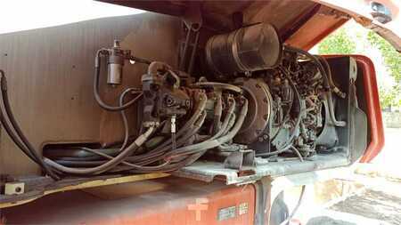 Teleskooppipuominostimet 2008  JLG 1200SJP (5)