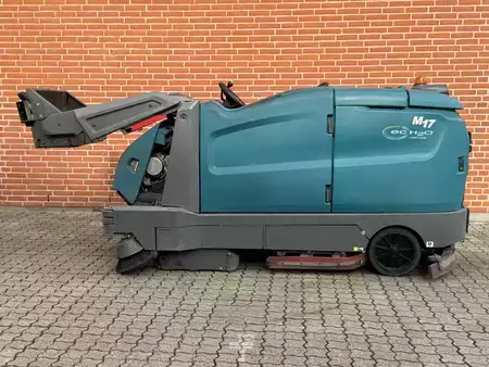 Sitte-på gulvvaskemaskiner 2021  Tennant M17 (4)