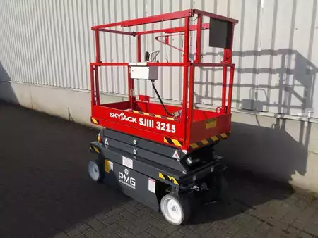 Saksinostimet 2018  Skyjack SJ3215 (2)