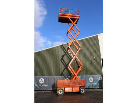 Scissor lift - JLG 3369LE (22)