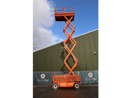 Scissor lift - JLG 3369LE (23)