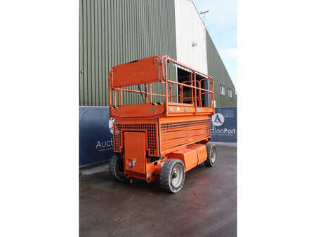 Scissor lift - JLG 3369LE (9)