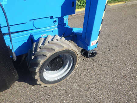 Scissor lift 2013  Genie GS-4069DC (6)